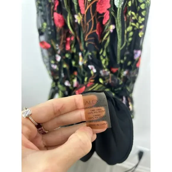 Alexis Adeline Floral Embroidered Dress Black Sz Small Whimsical - Picture 9 of 11